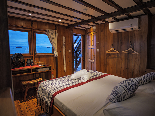 Upper Deck Cabin - MSV Amira - Indonesia Liveaboard