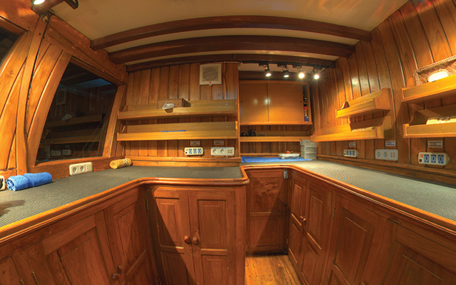 Camera room - MY Damai 1 - Indonesia Liveaboard