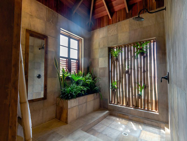 Suite bathroom - Jungle Bay Dominica - Dominica Resort