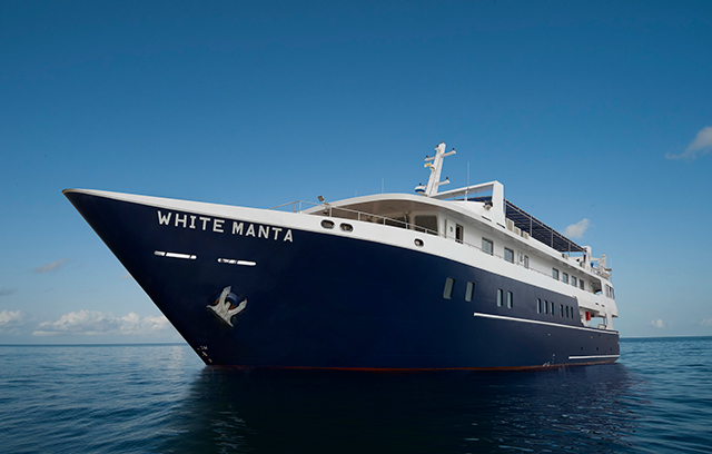 White Manta Explorer - Indonesia Liveaboards - Dive Discovery Indonesia