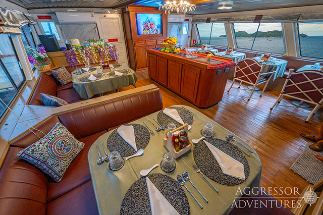 Dining area - Thailand Aggressor - Thailand Liveaboards - Dive Discovery Thailand