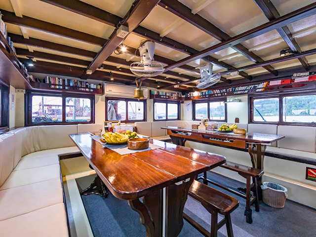 Dining area - The Junk - Thailand Liveaboard